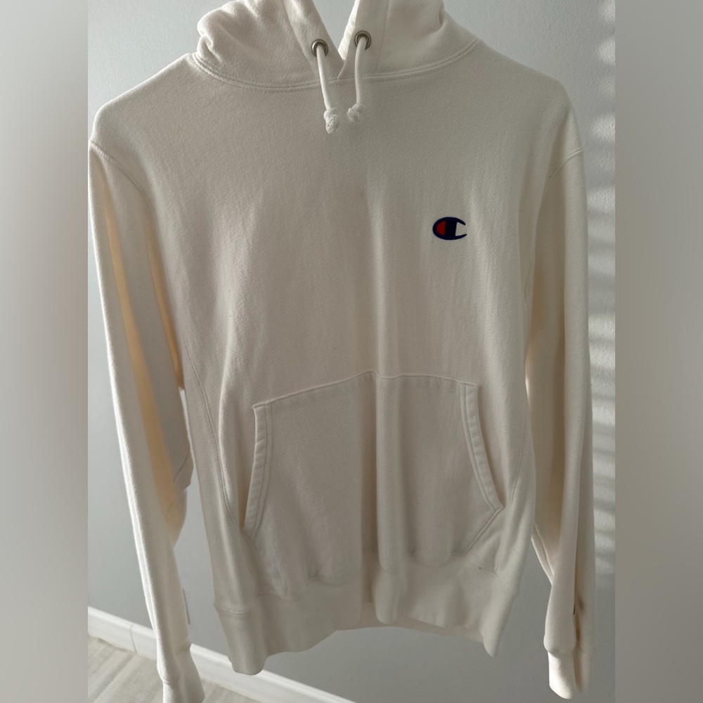 Champion reverse weave hoodie (Preloved- SMALL)